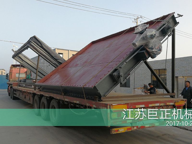 精工制作擋板門發(fā)貨了，裝車現(xiàn)場一覽