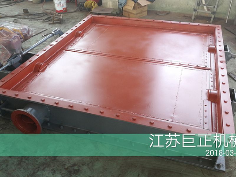方形擋板門（寬9m）完工，準(zhǔn)備發(fā)貨