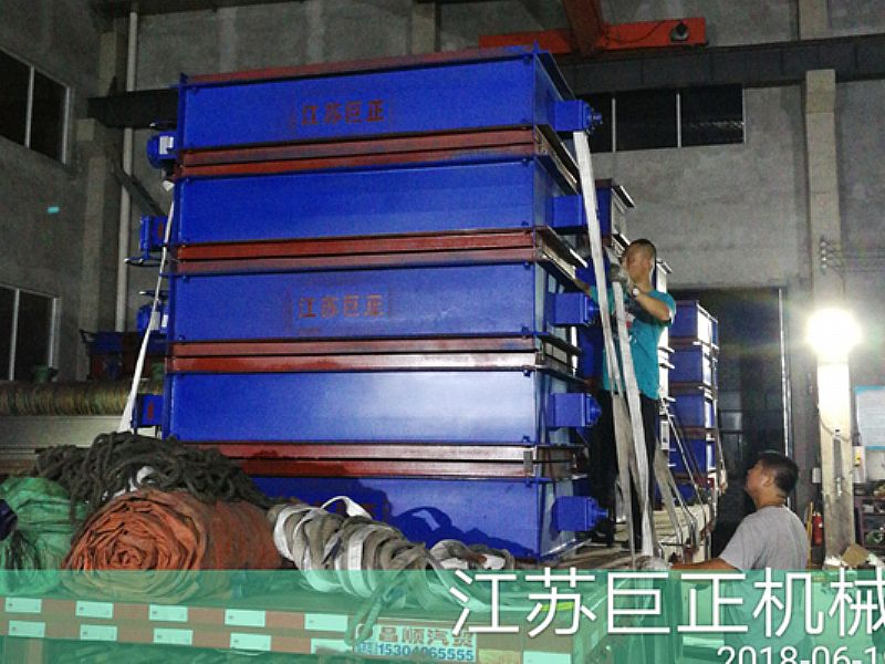 方形擋板門（寬10m）已完工，待發(fā)往預(yù)定客戶